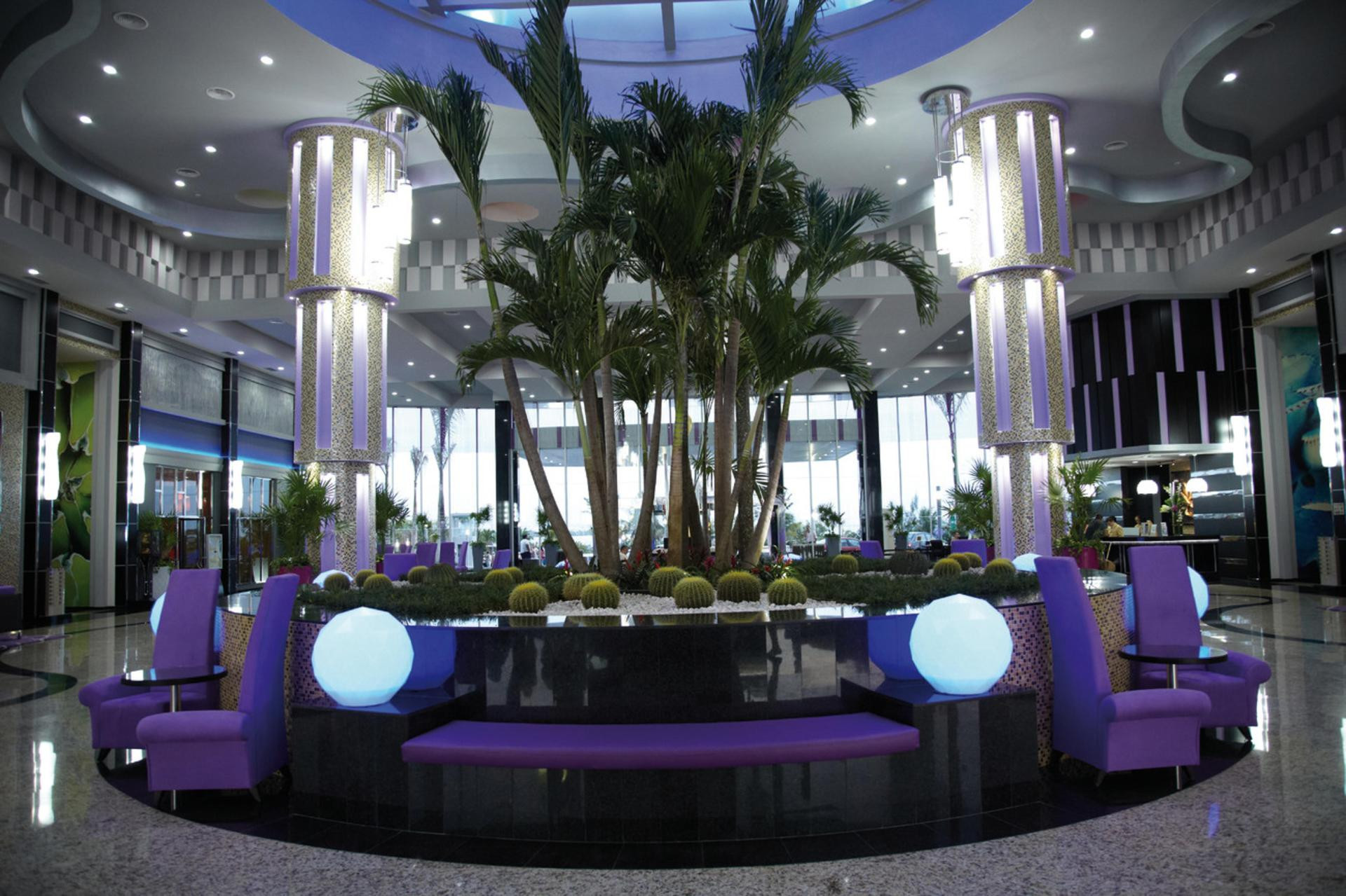 image-housing-carousel