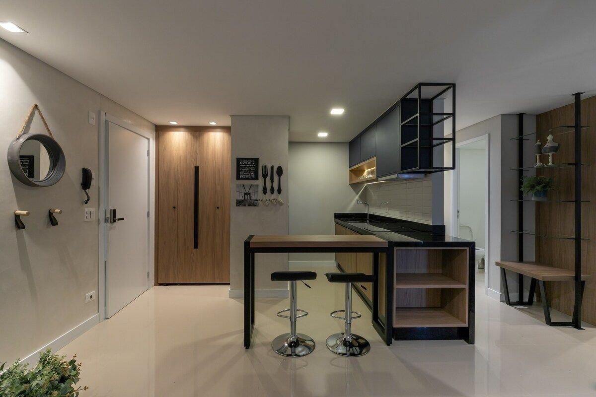 image-housing-carousel