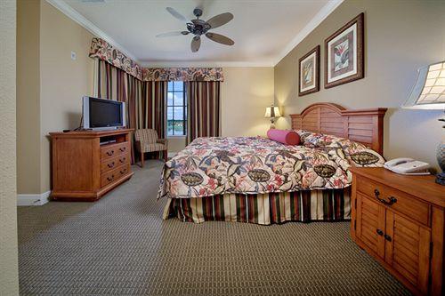image-housing-carousel