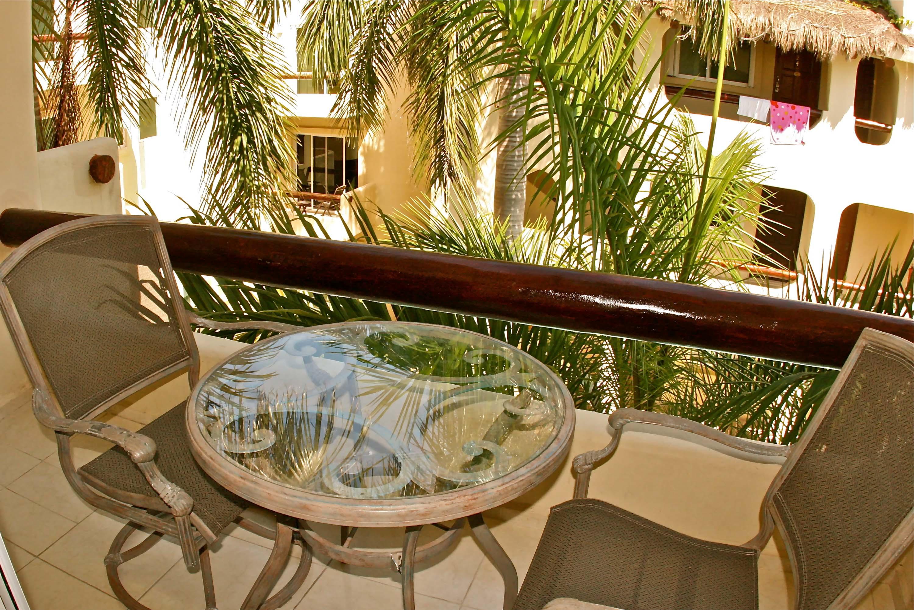 image-housing-carousel