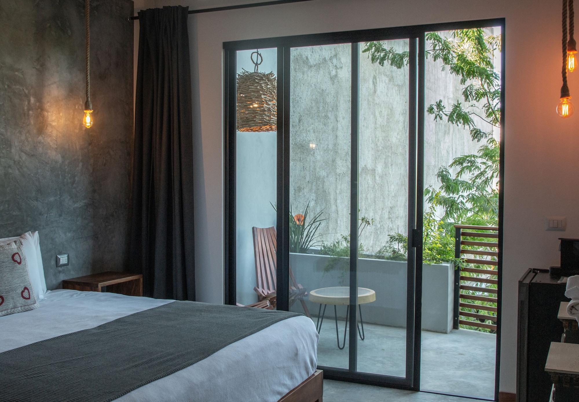 Suite familiar, 2 habitaciones, vista a la piscina