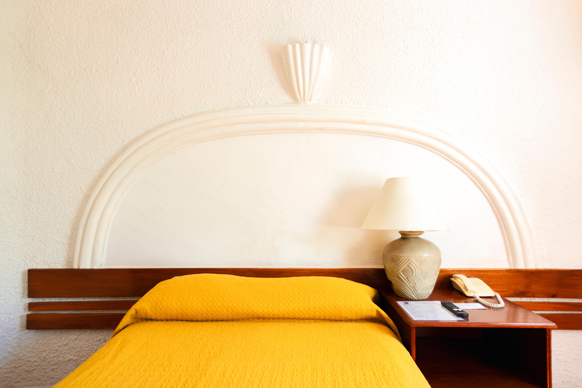 CON 1 CAMA MATRIMONIAL