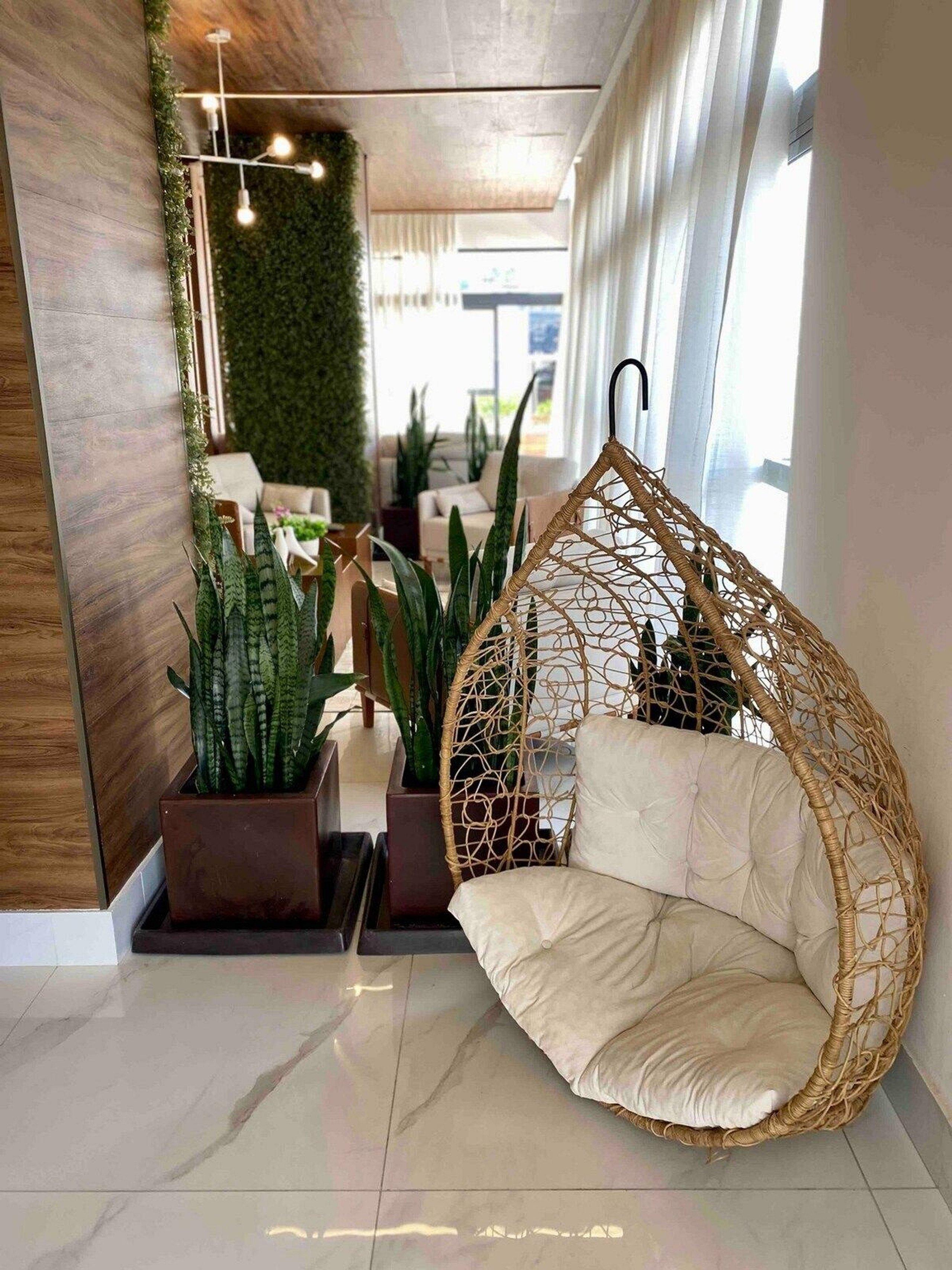 image-housing-carousel