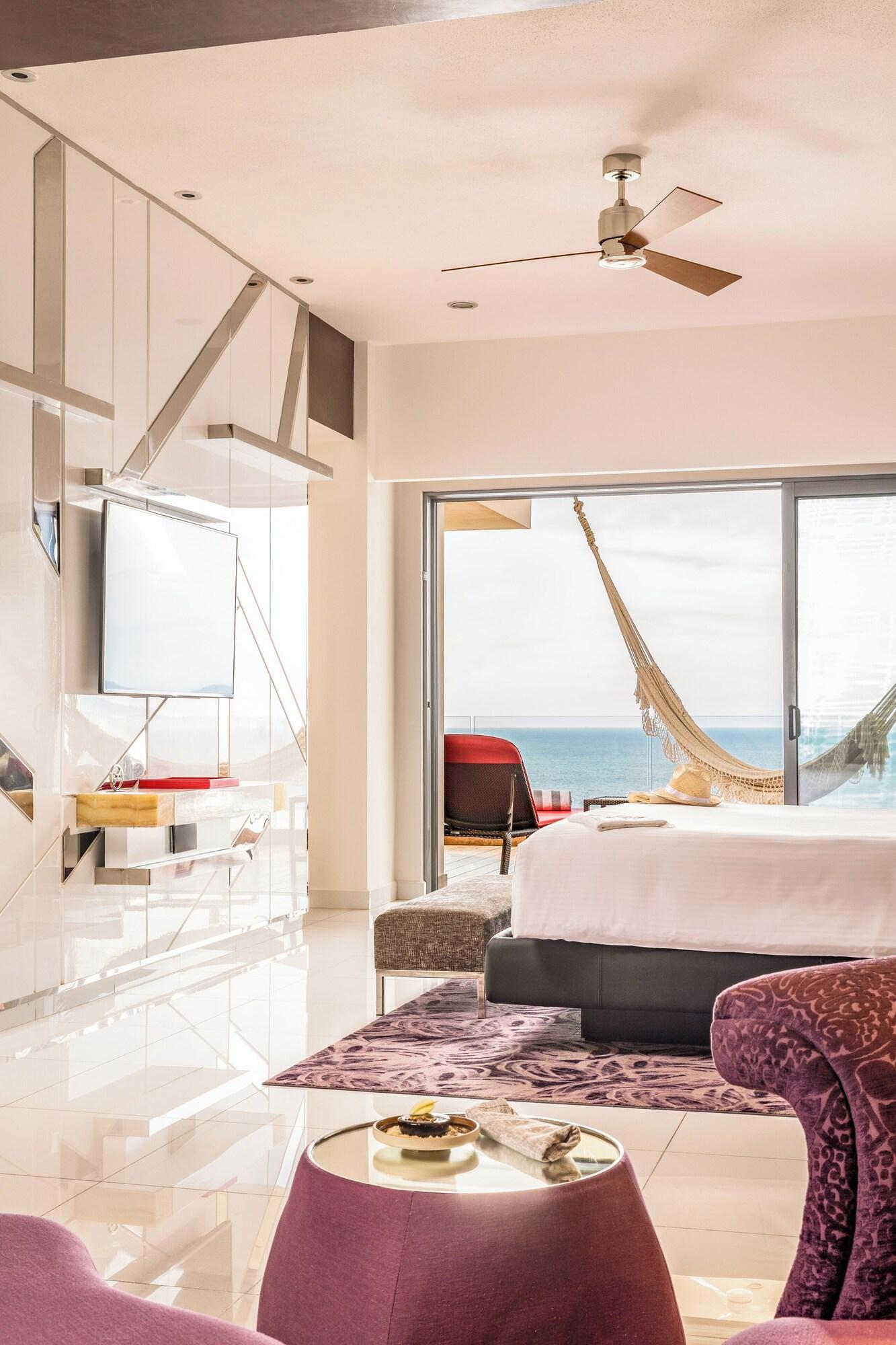 Suite North