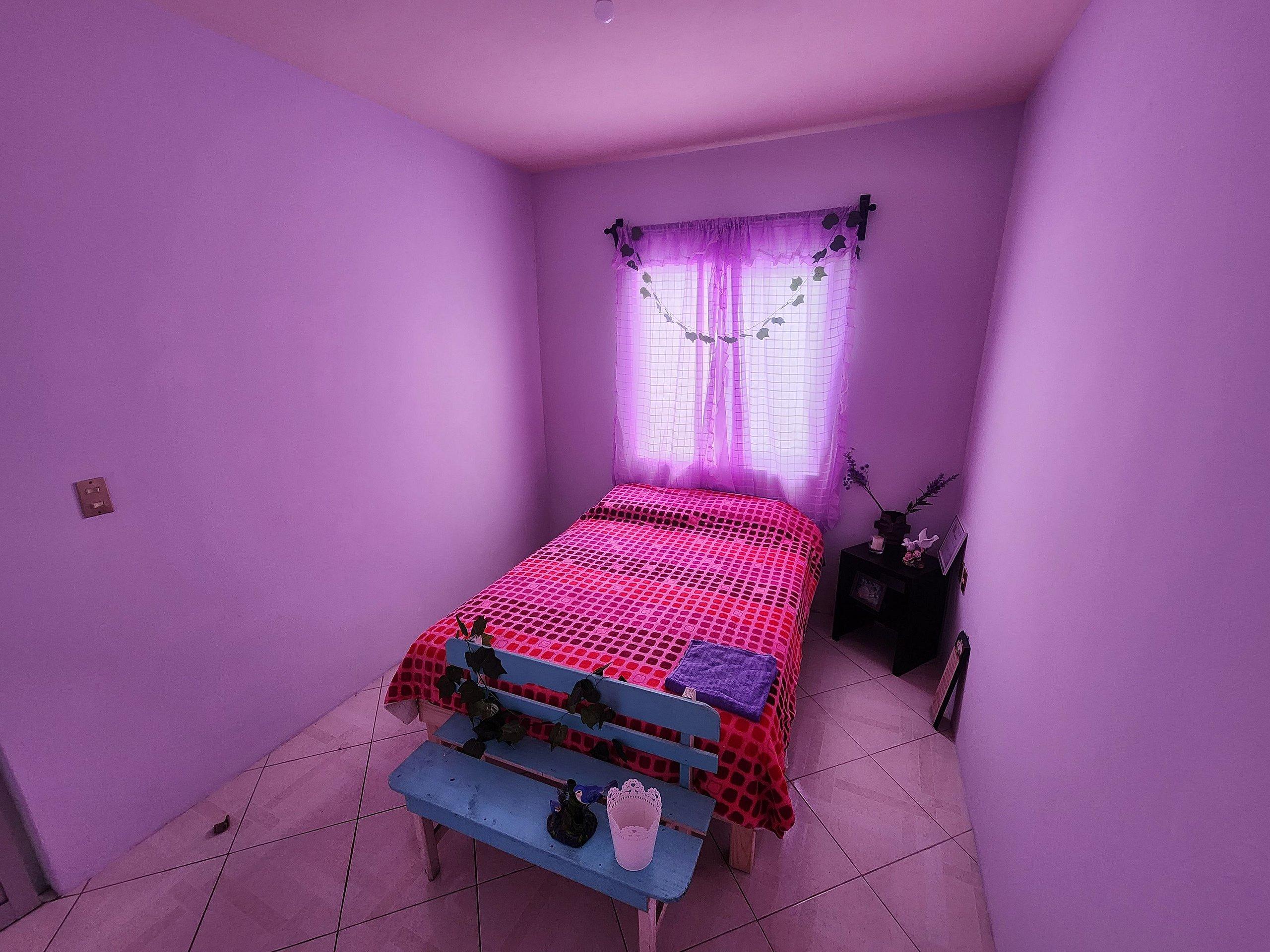image-housing-carousel