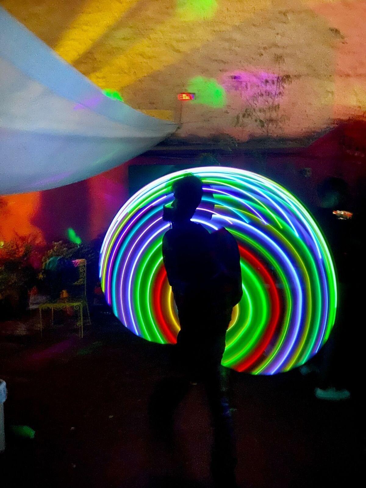 image-housing-carousel