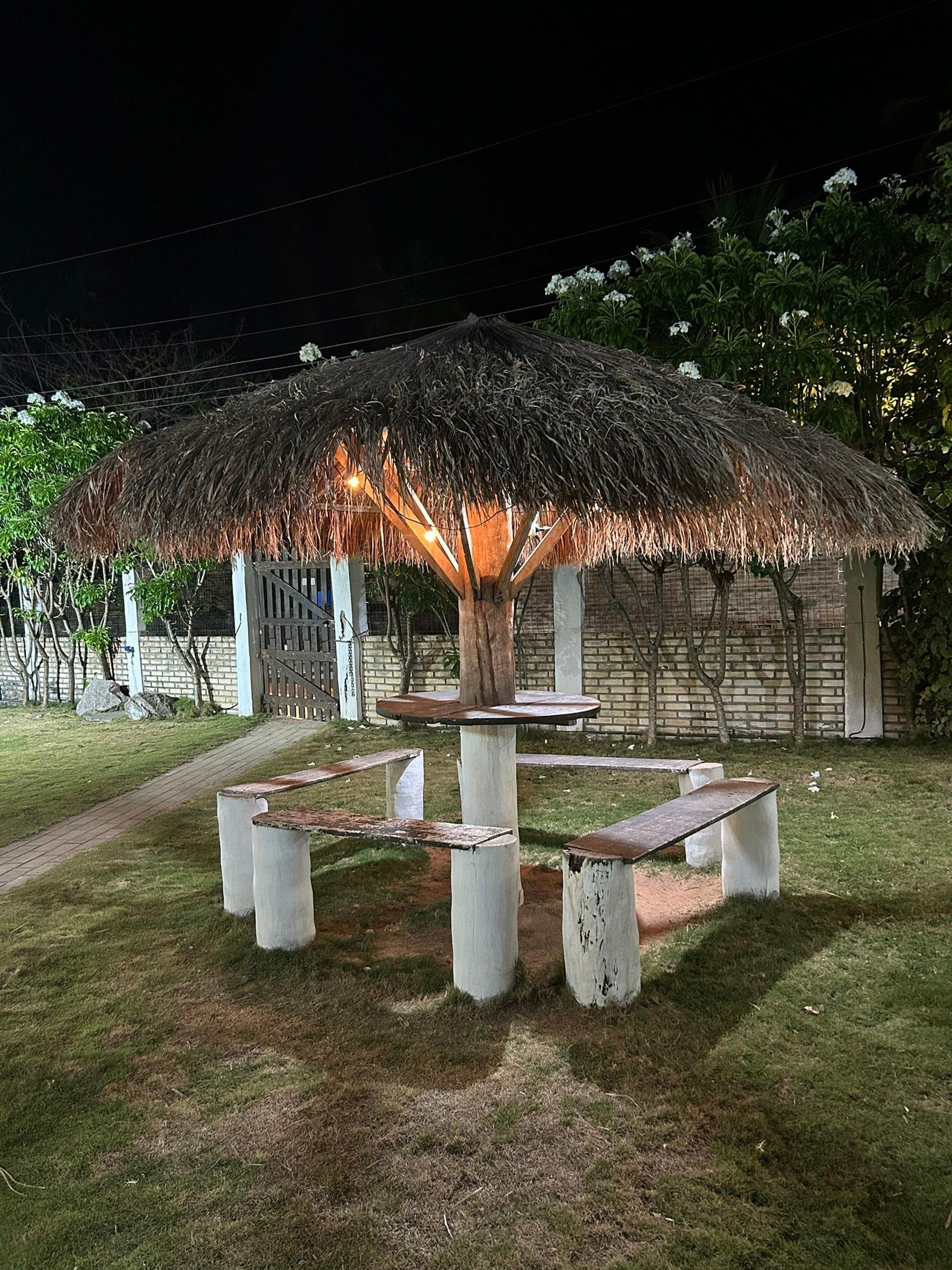 image-housing-carousel