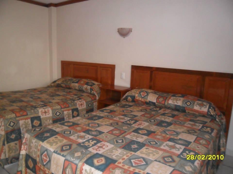 image-housing-carousel