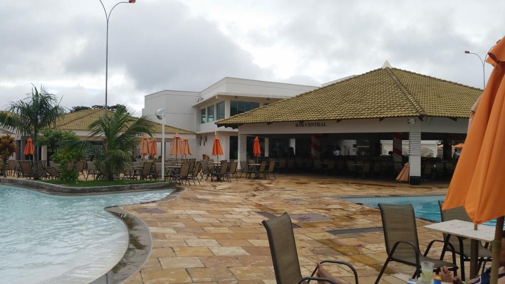 image-housing-carousel