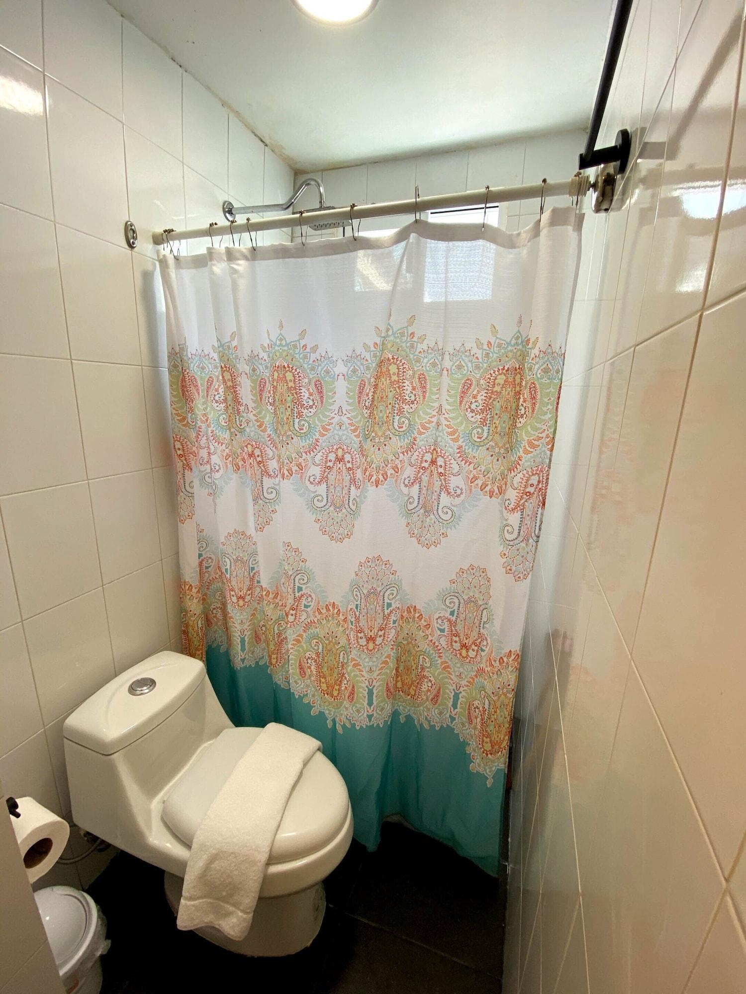 image-housing-carousel