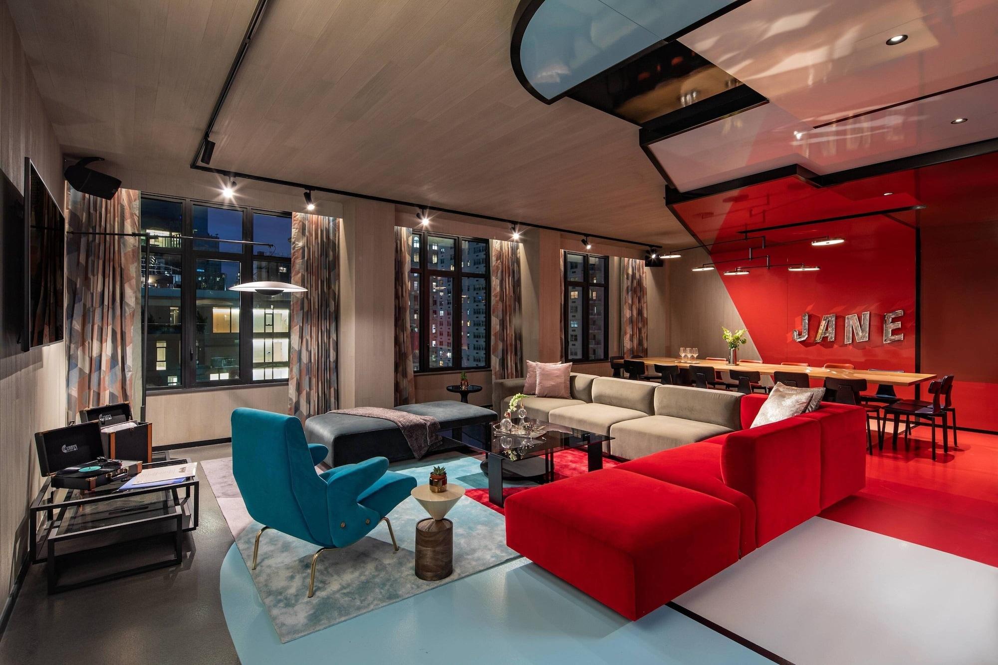 image-housing-carousel