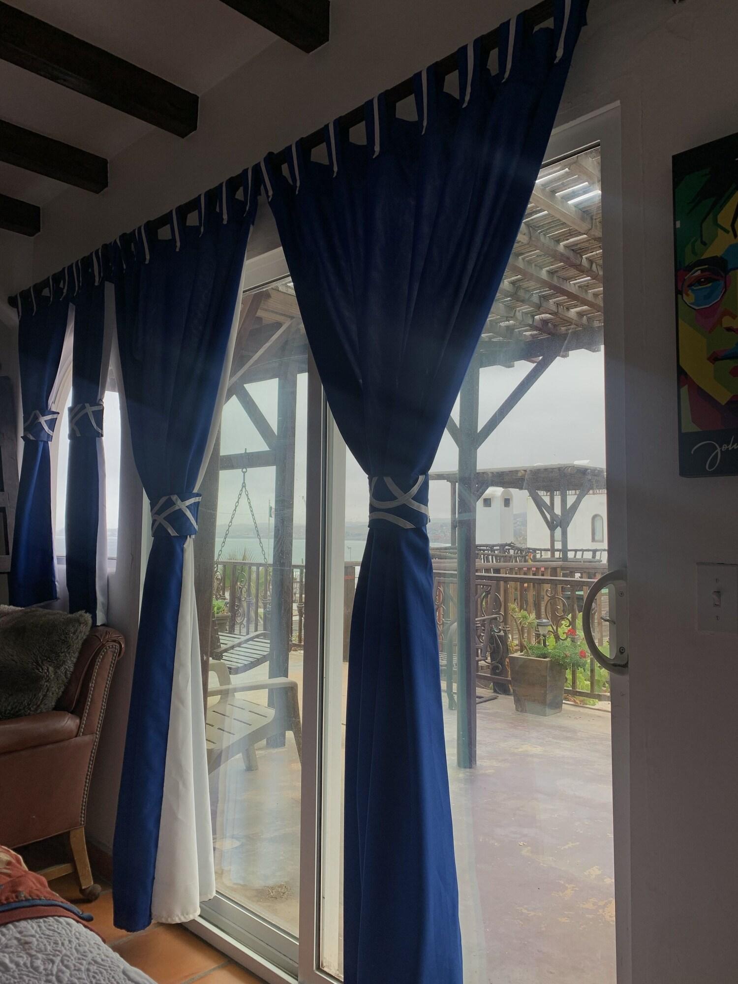 image-housing-carousel