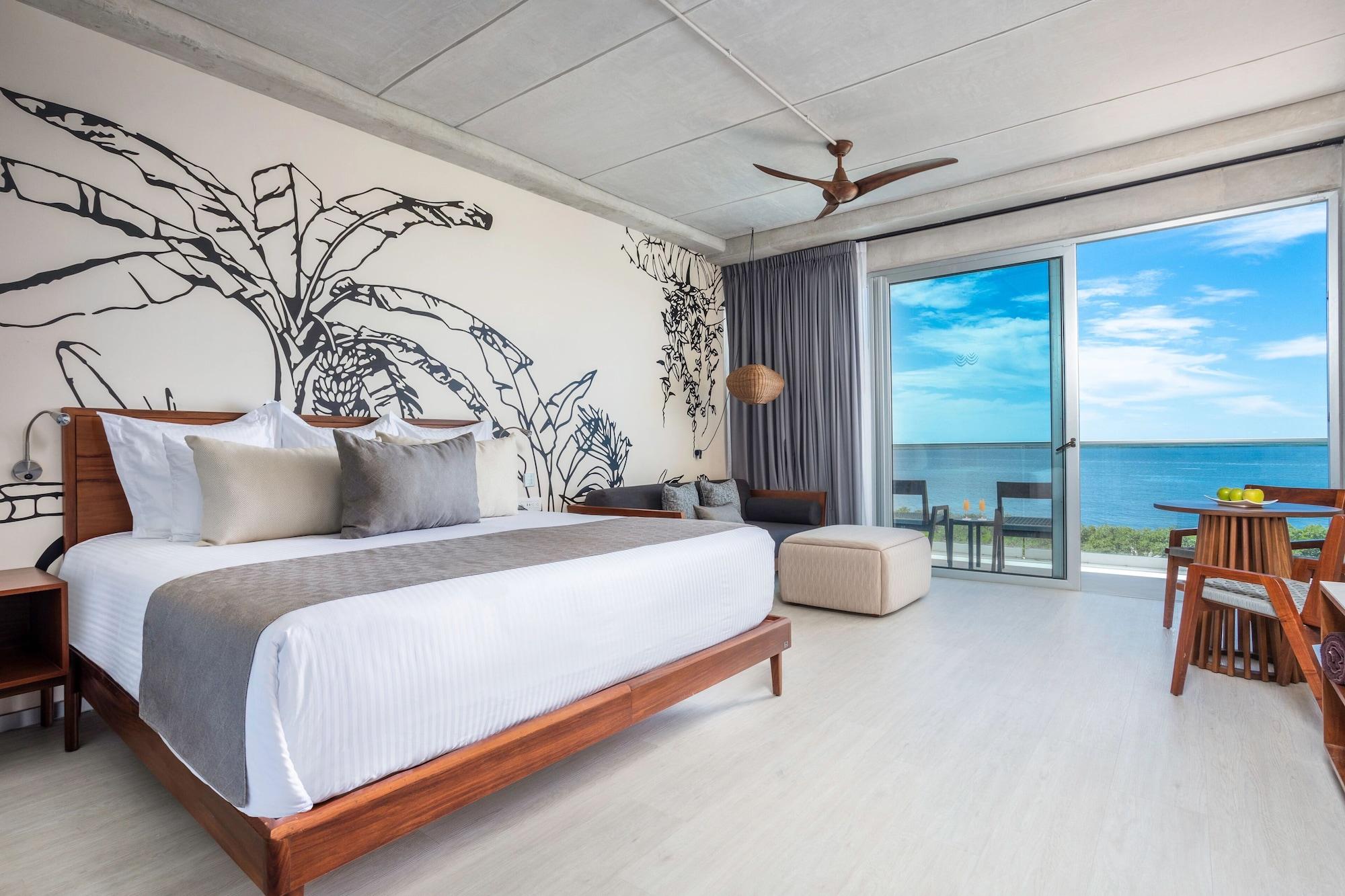 Junior Suite Bay View King Bed