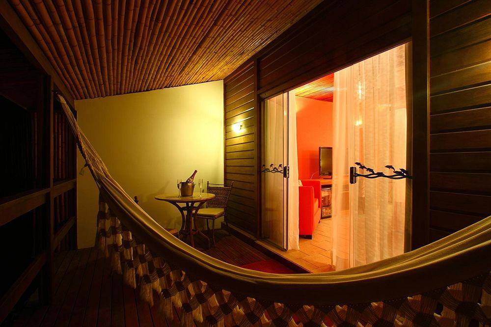 image-housing-carousel