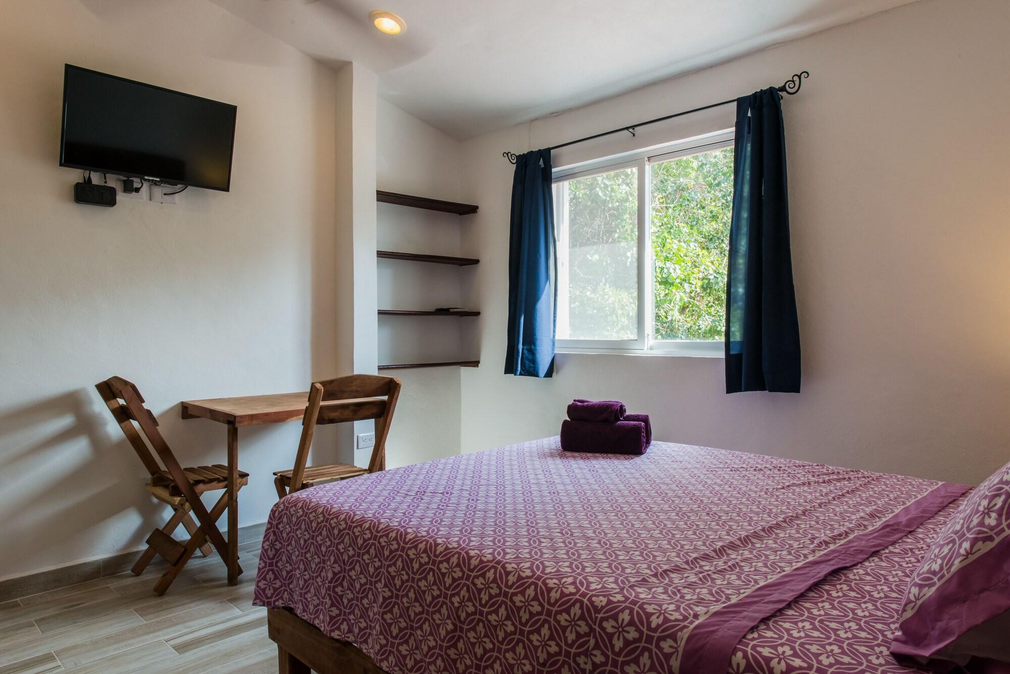 Estudio estándar, 1 cama Queen size, kitchenette, vista a la ciudad