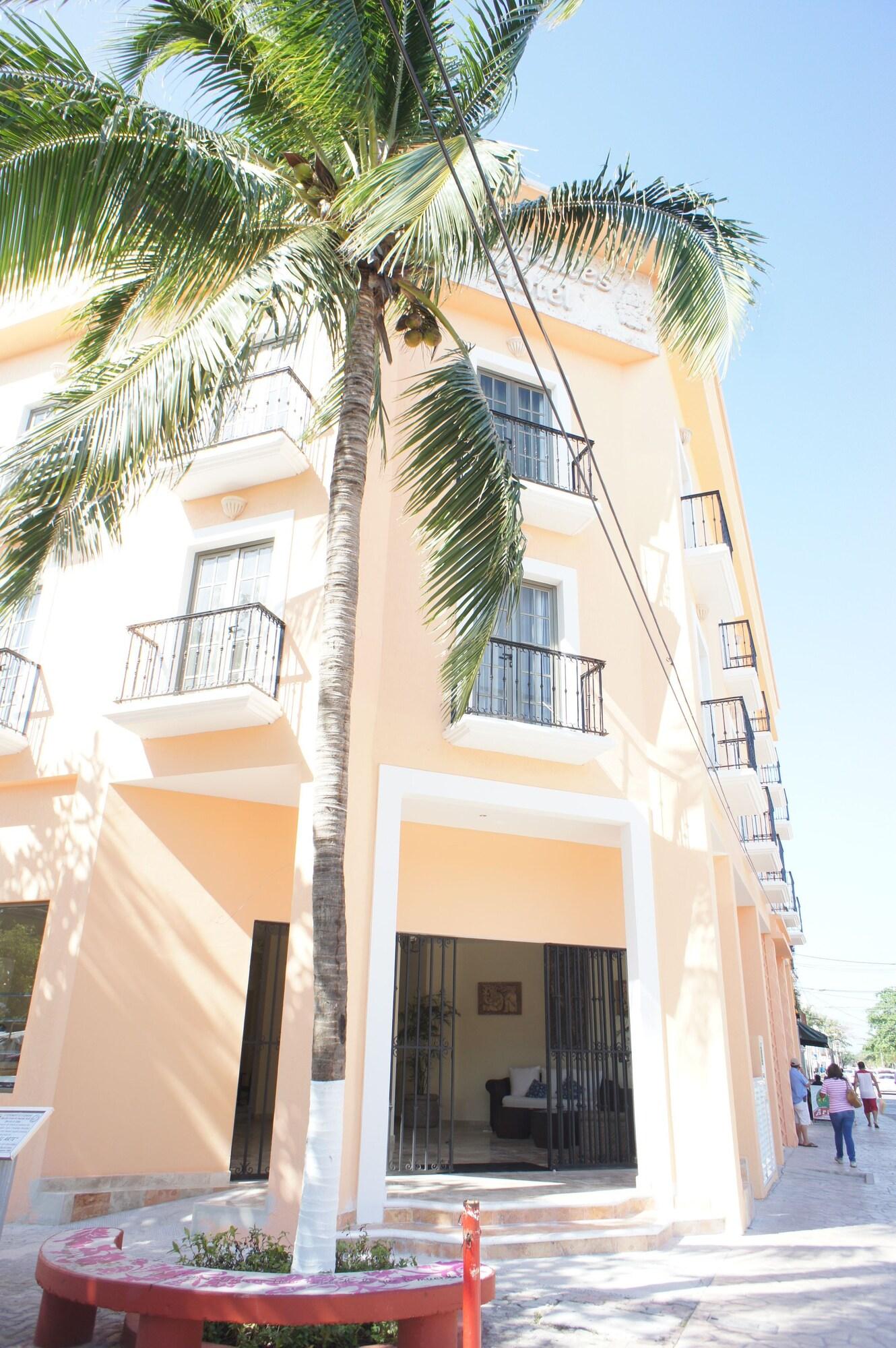 Hotel Los Itzaes by 5th av 5