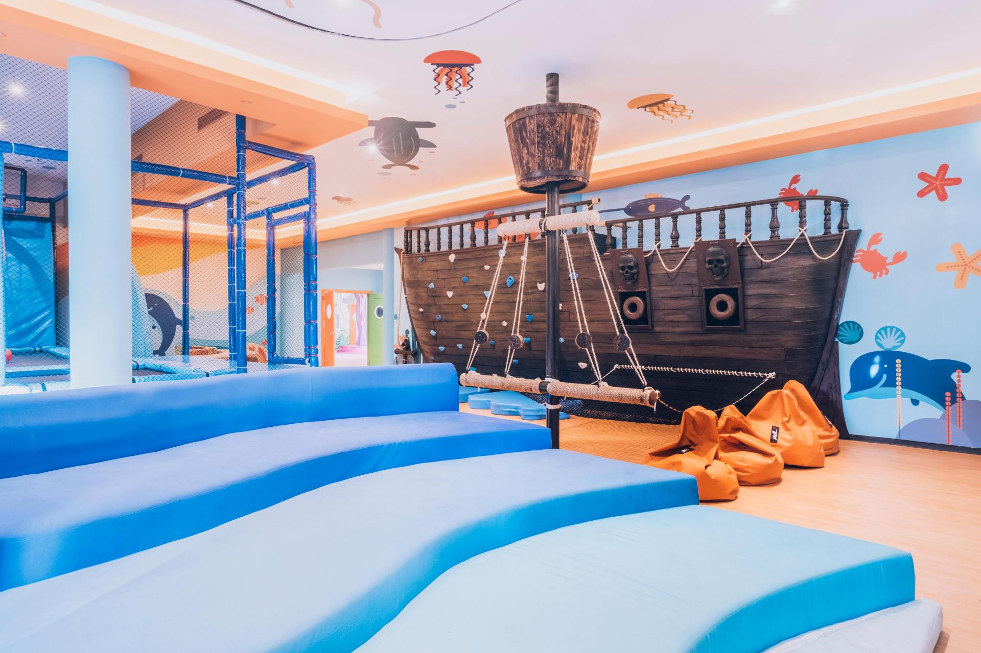 image-housing-carousel