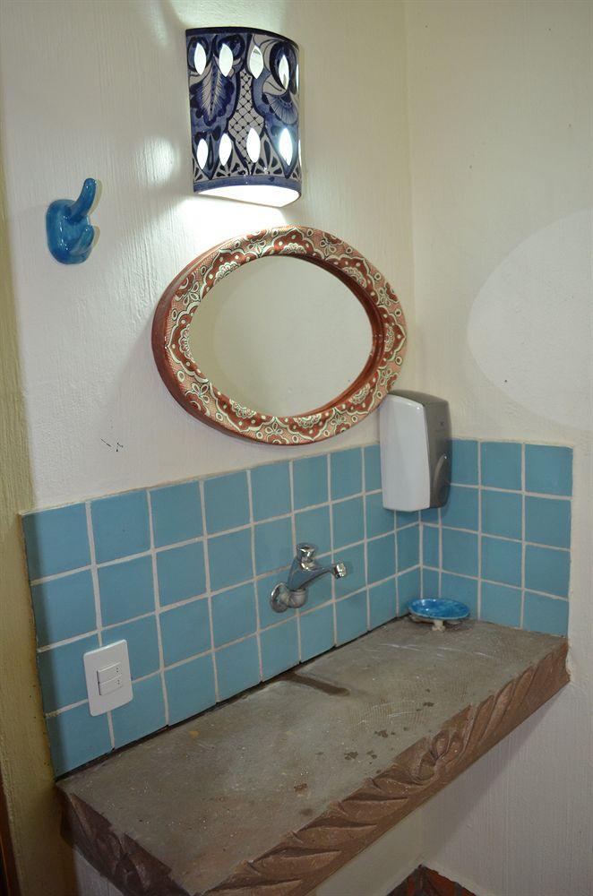image-housing-carousel