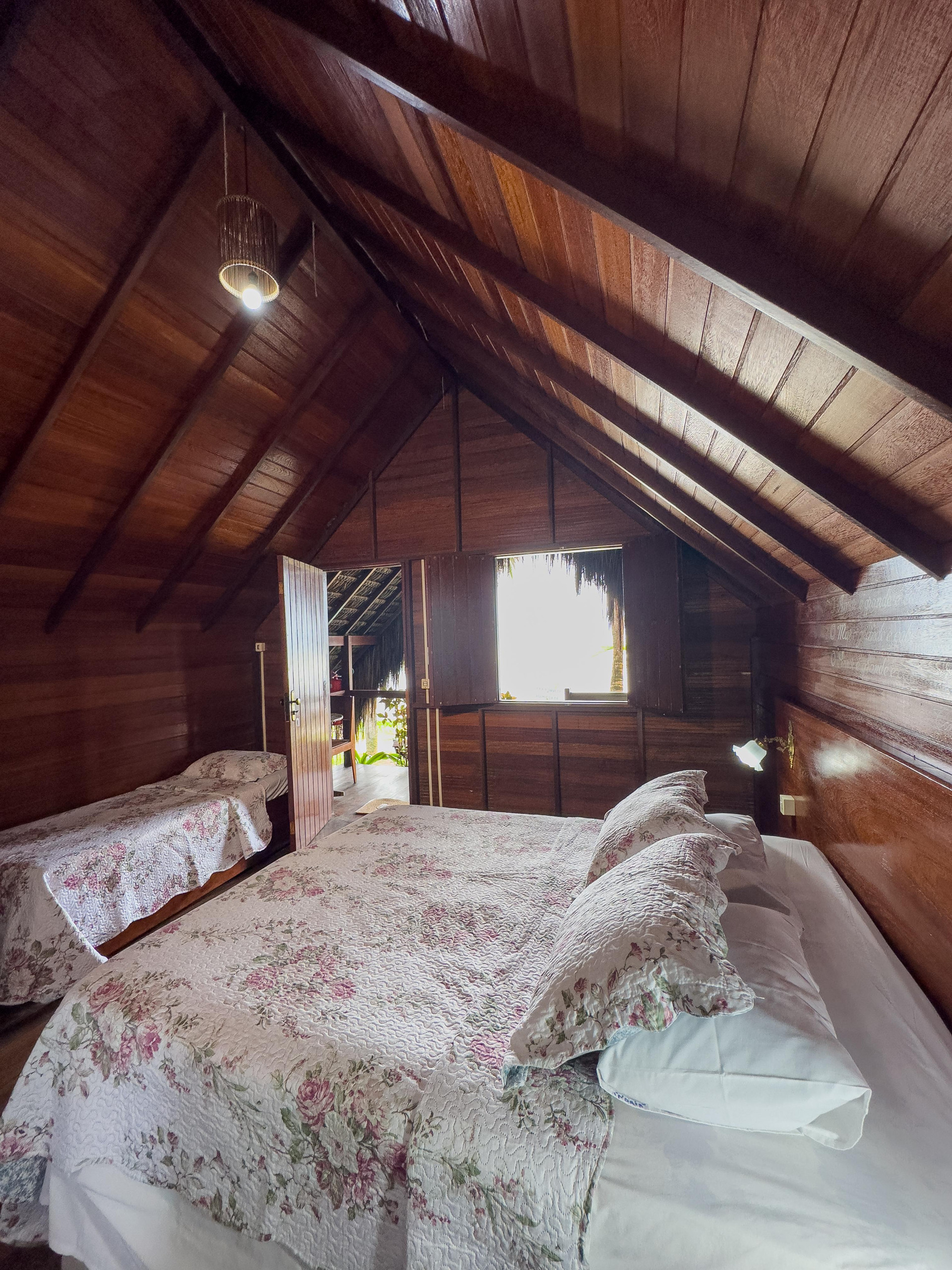 image-housing-carousel