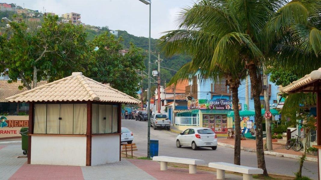 image-housing-carousel