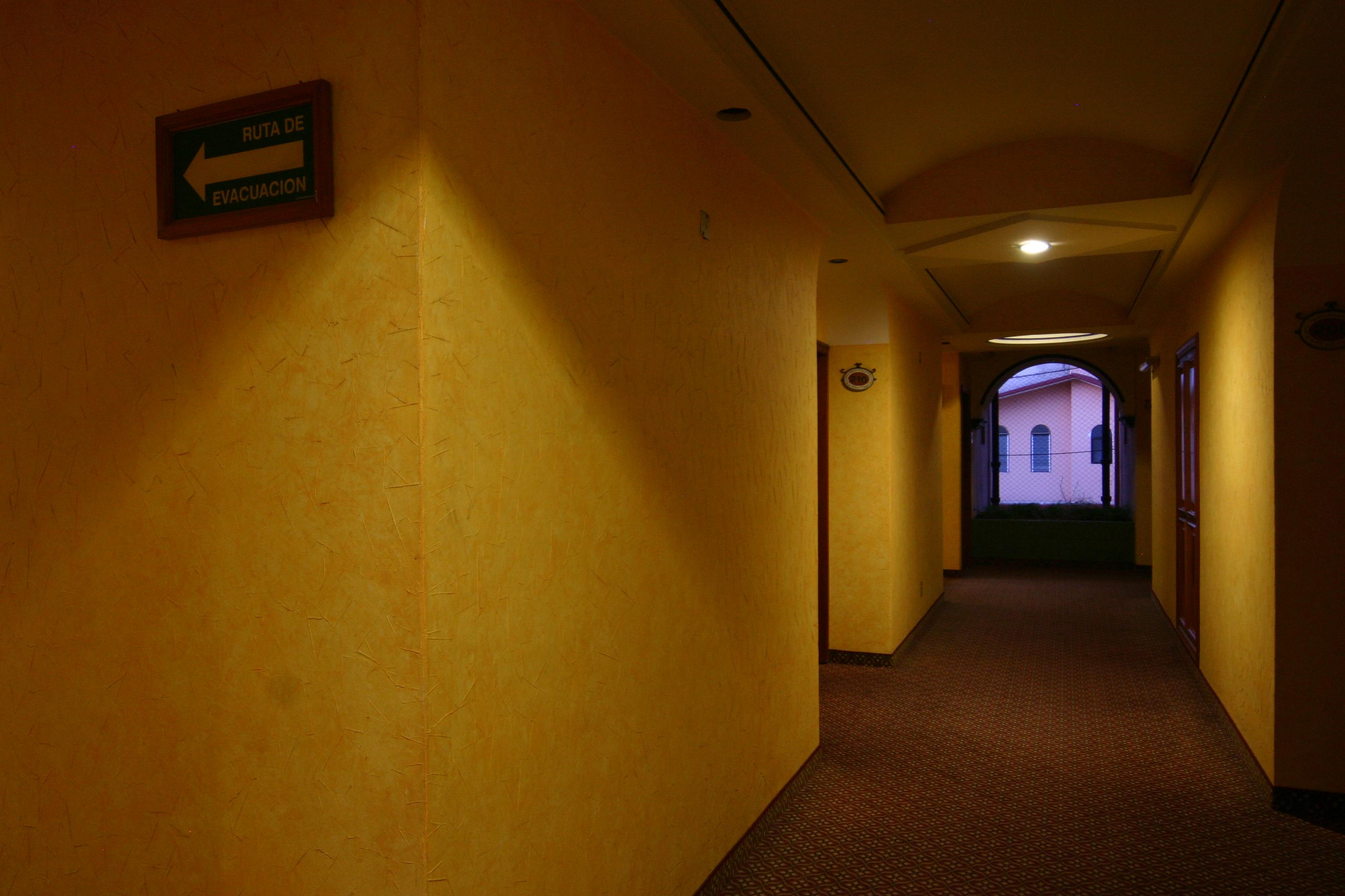 image-housing-carousel