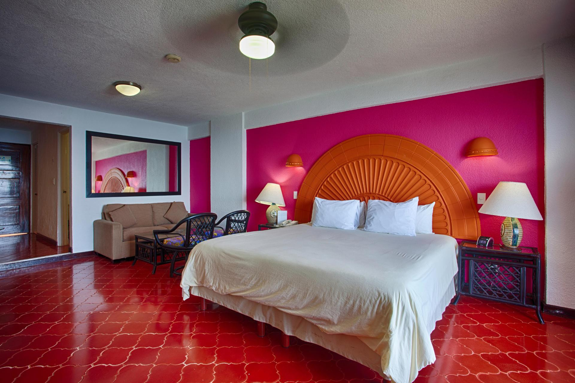 Studio Oceanfront King size with balcony and sofa bed