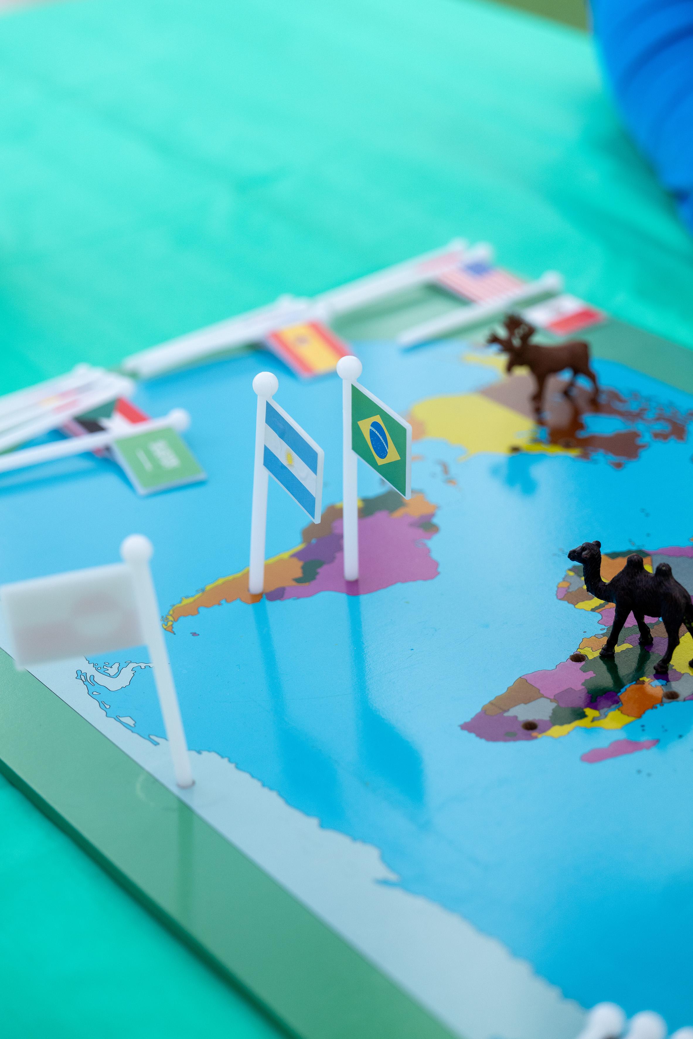 image-housing-carousel