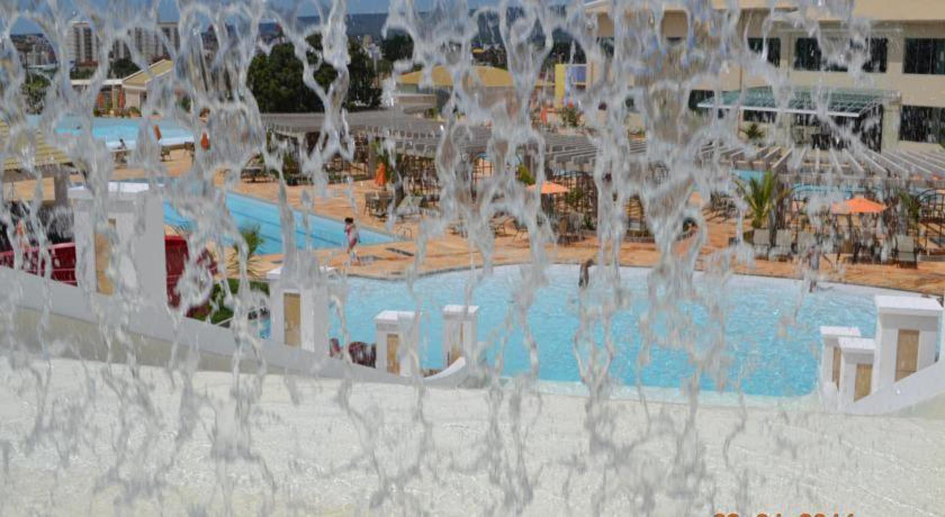 image-housing-carousel