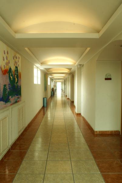 image-housing-carousel