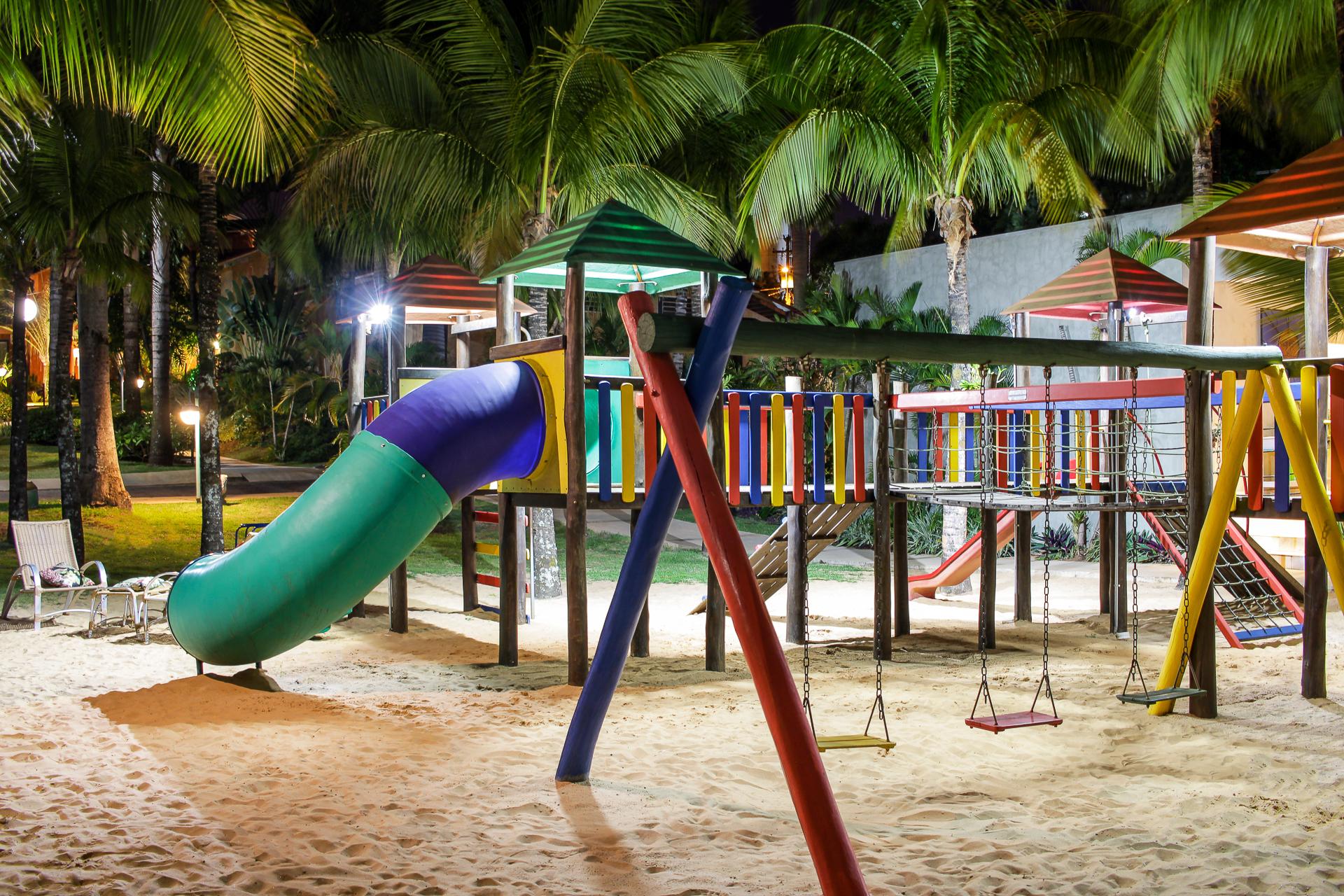 image-housing-carousel