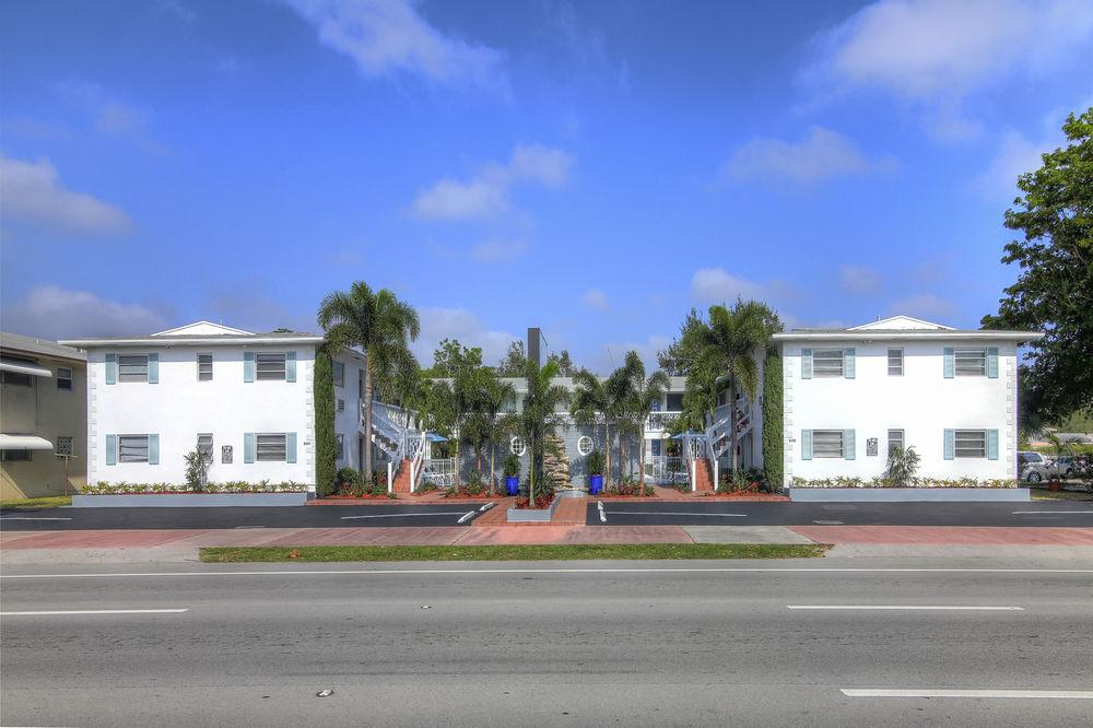 image-housing-carousel