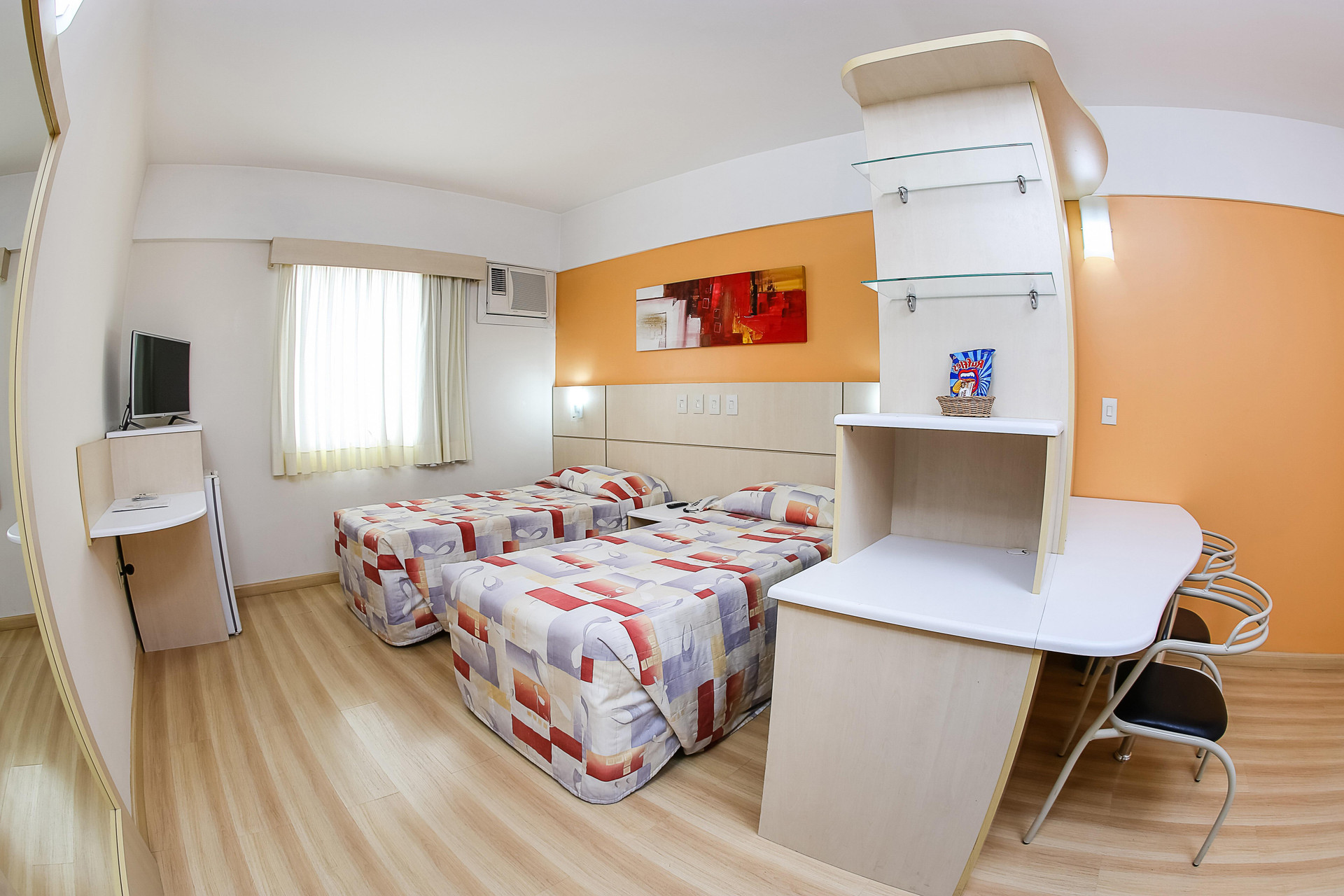 image-housing-carousel