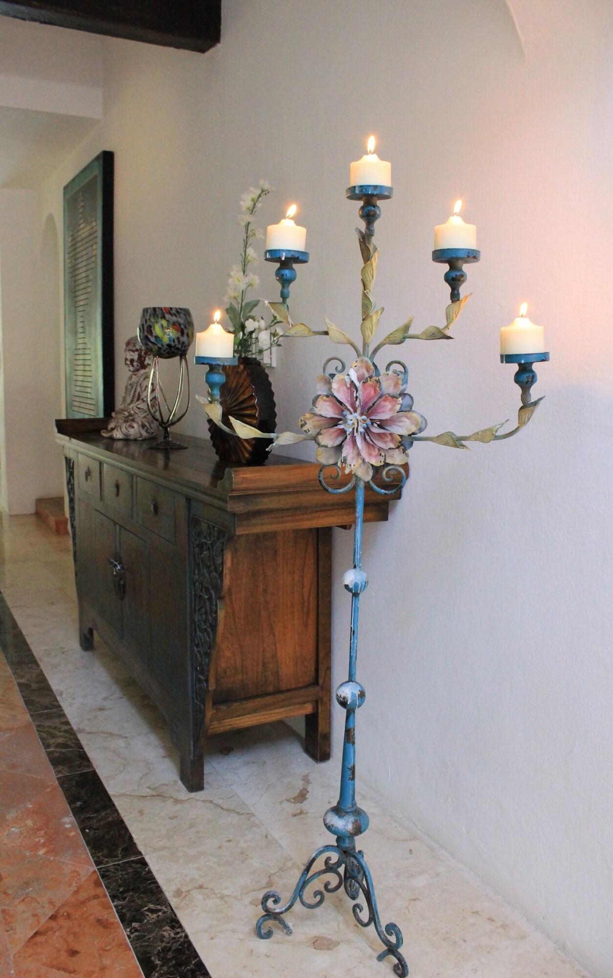 image-housing-carousel