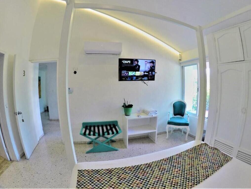 image-housing-carousel