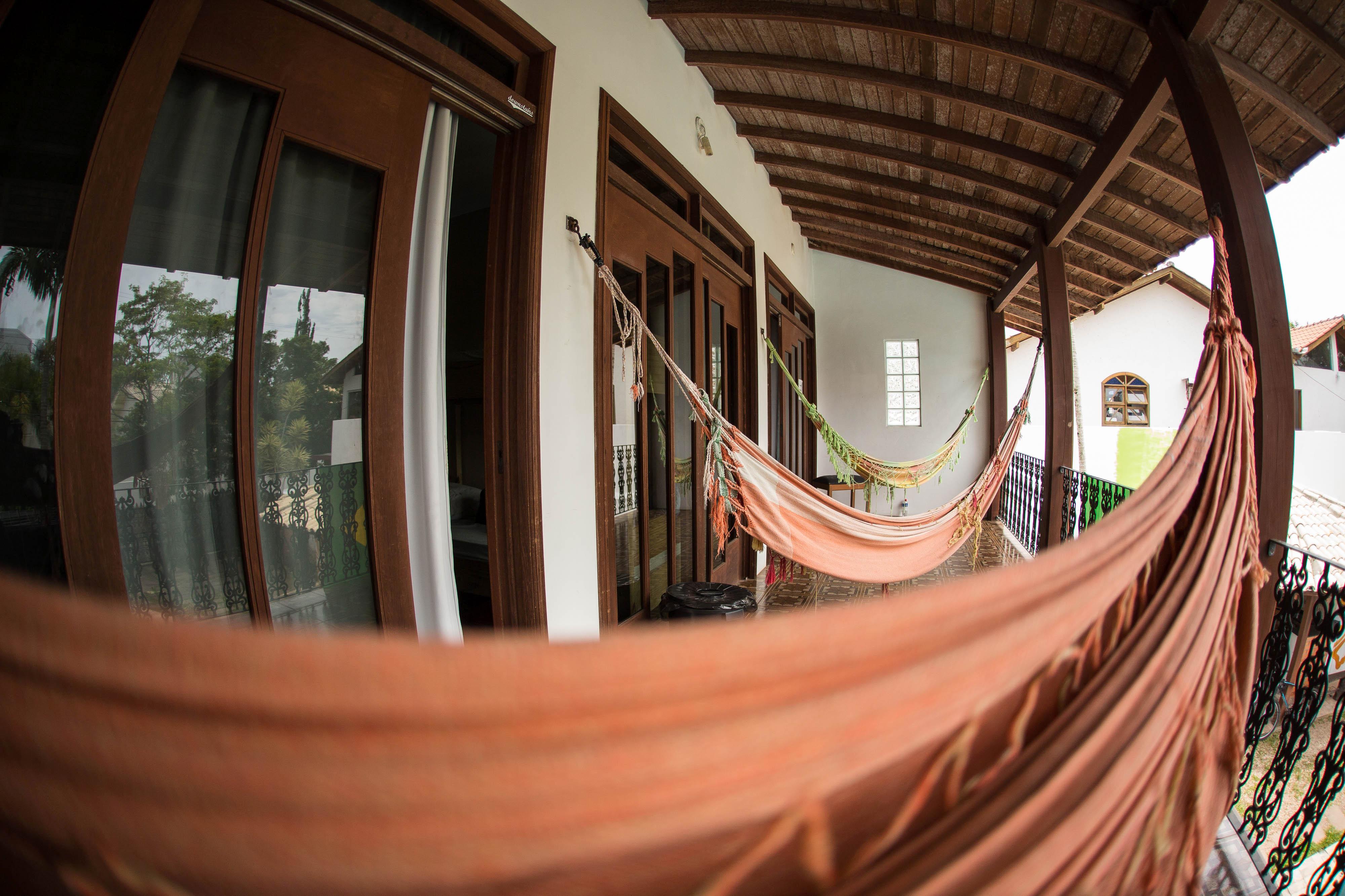 image-housing-carousel