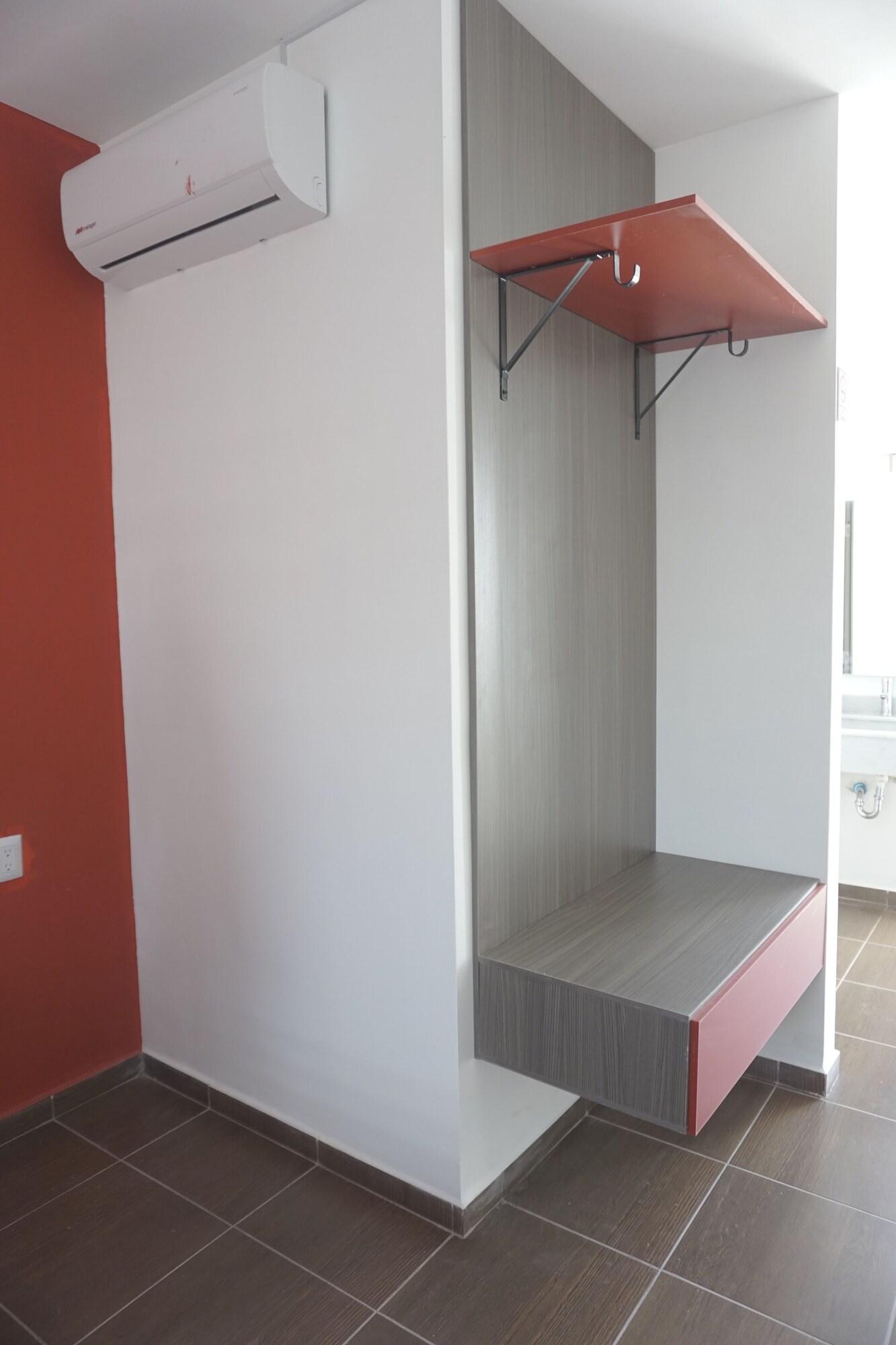 image-housing-carousel