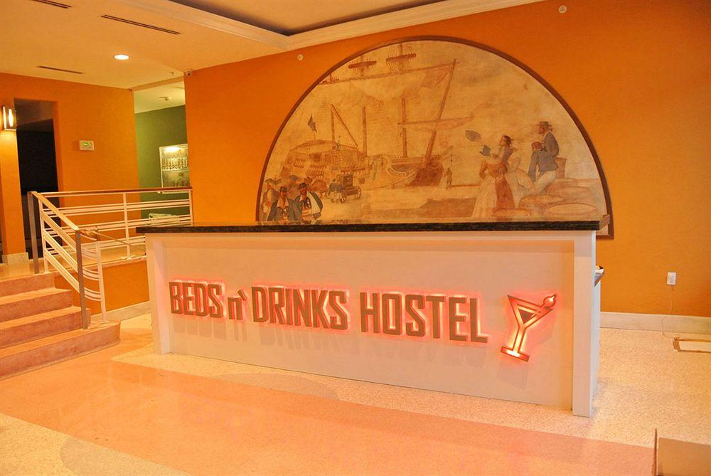 image-housing-carousel