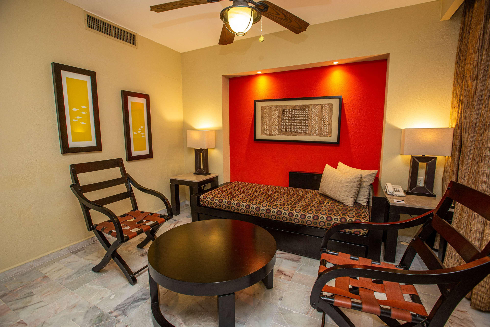 Suite Deluxe Premium Level