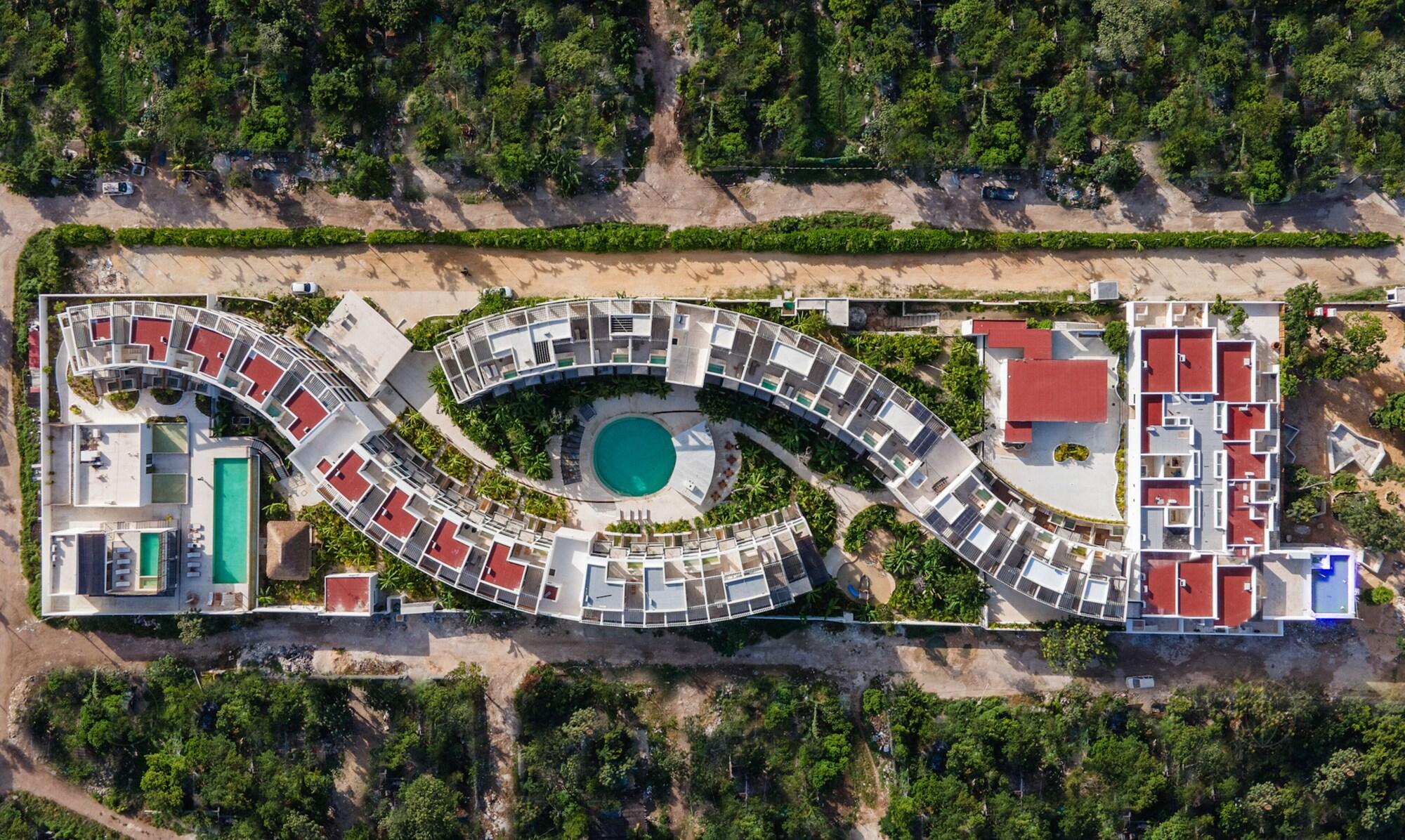 image-housing-carousel