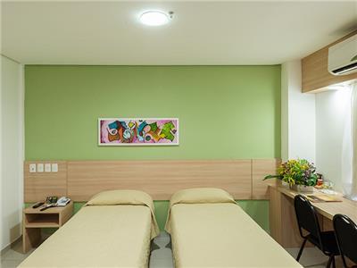 image-housing-carousel