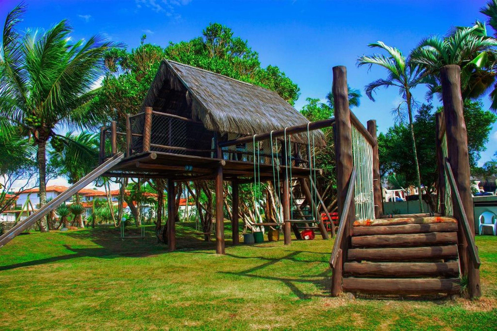 image-housing-carousel