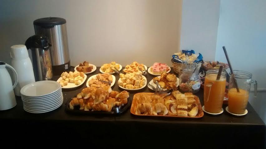 image-housing-carousel