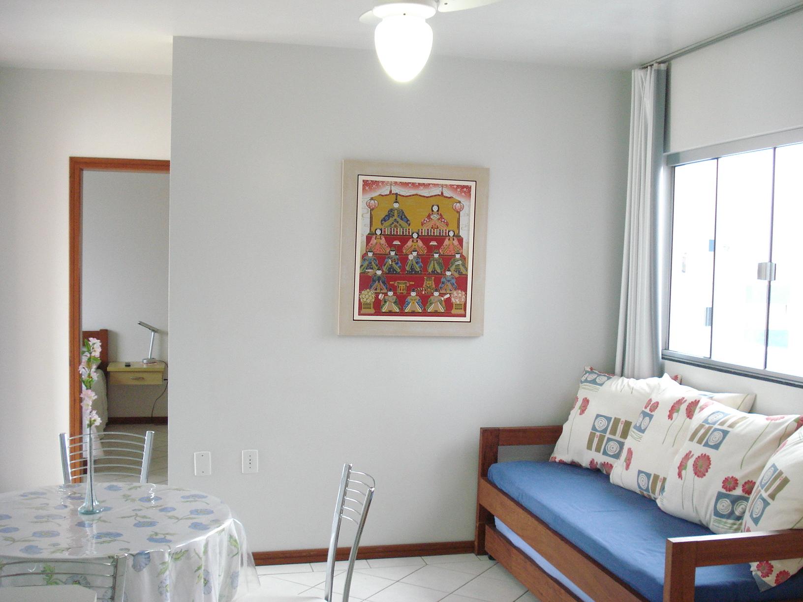 image-housing-carousel