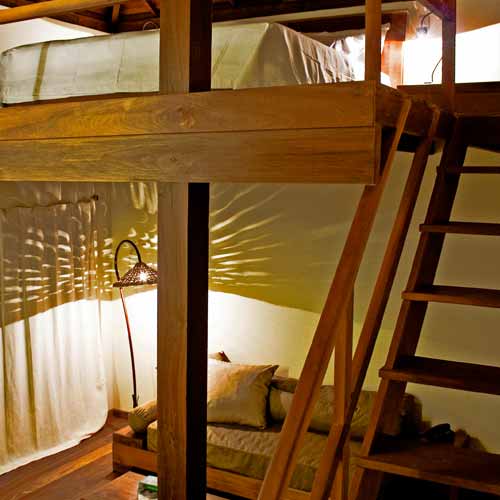 image-housing-carousel