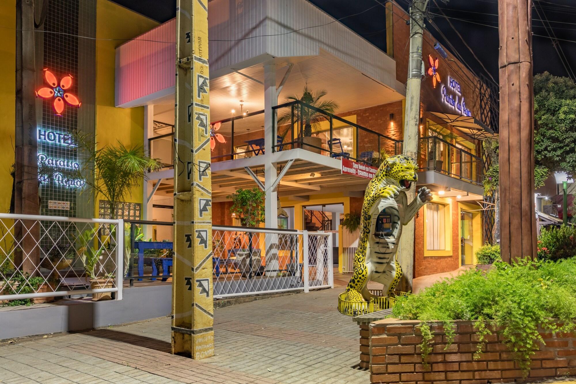 image-housing-carousel