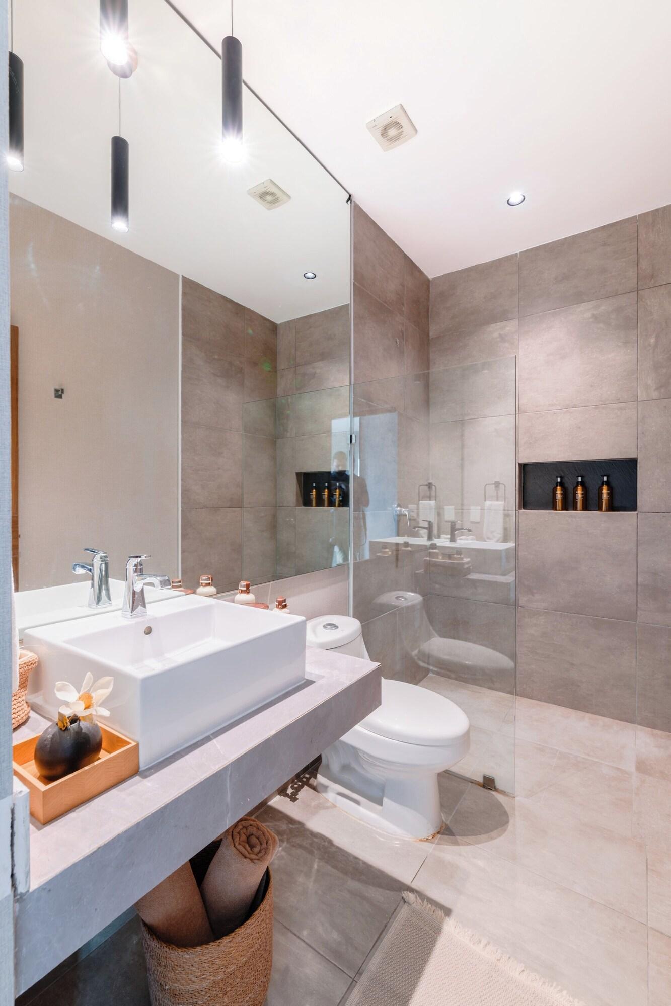 Habitación Deluxe, 1 cama King size, balcón, vista al jardín
