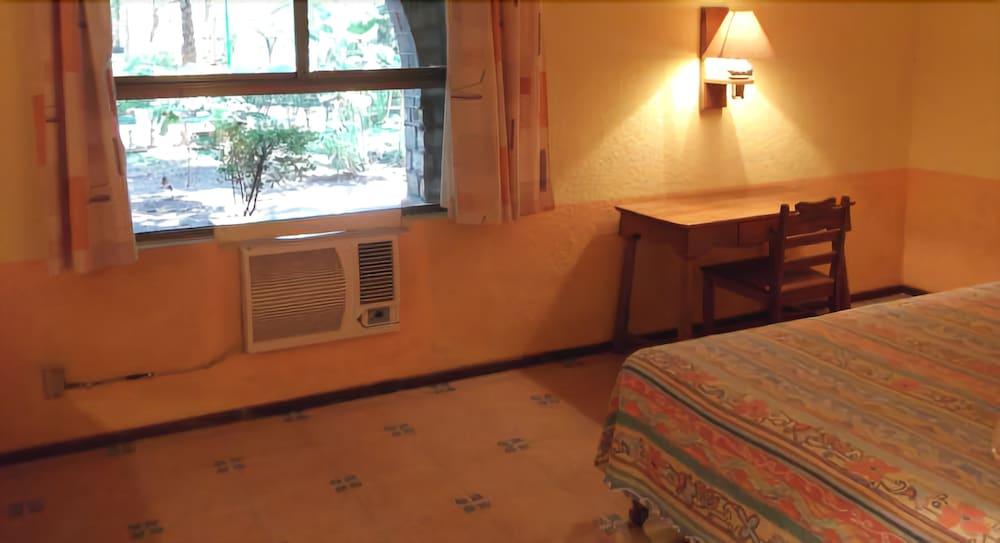image-housing-carousel