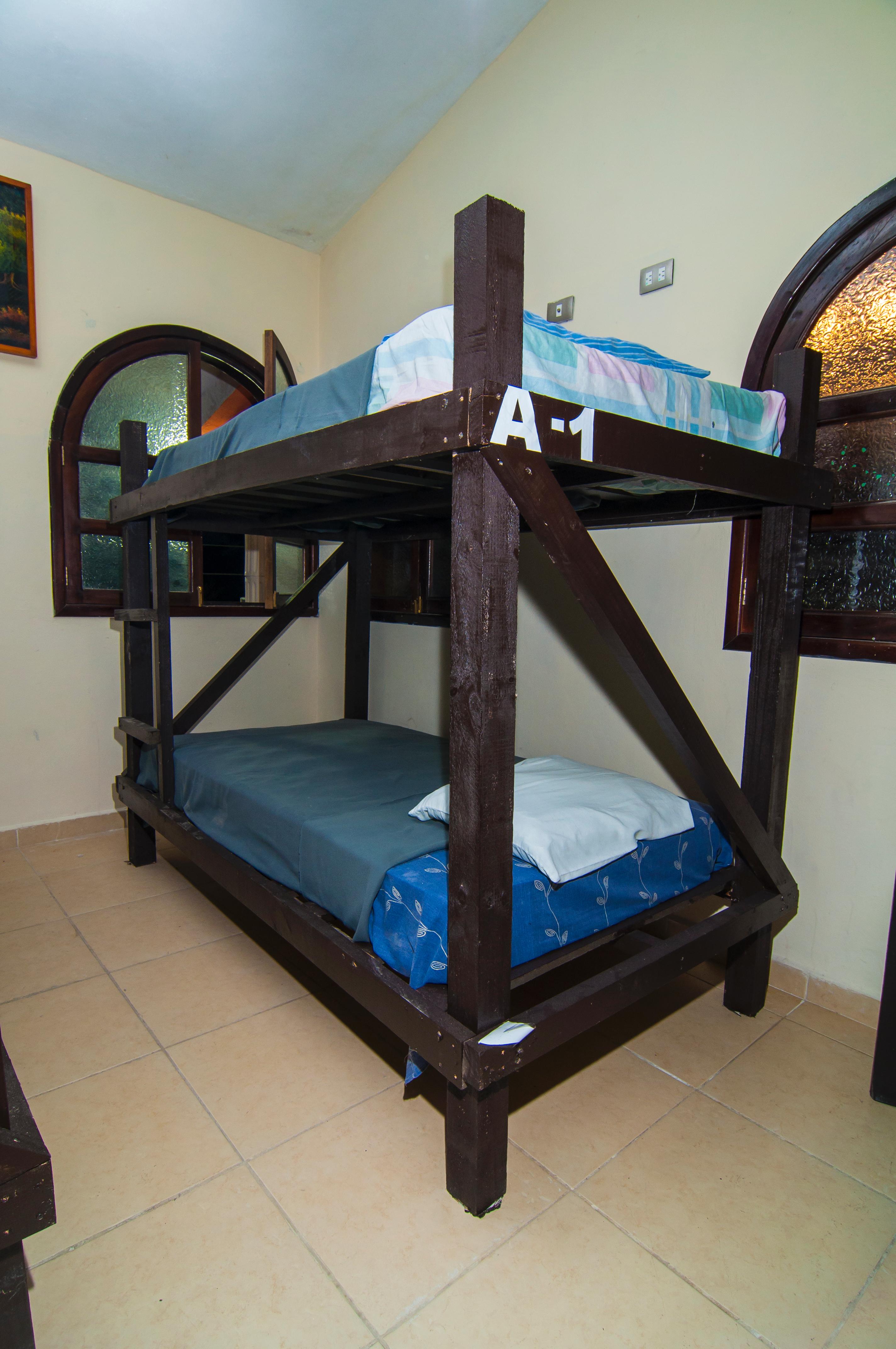 image-housing-carousel