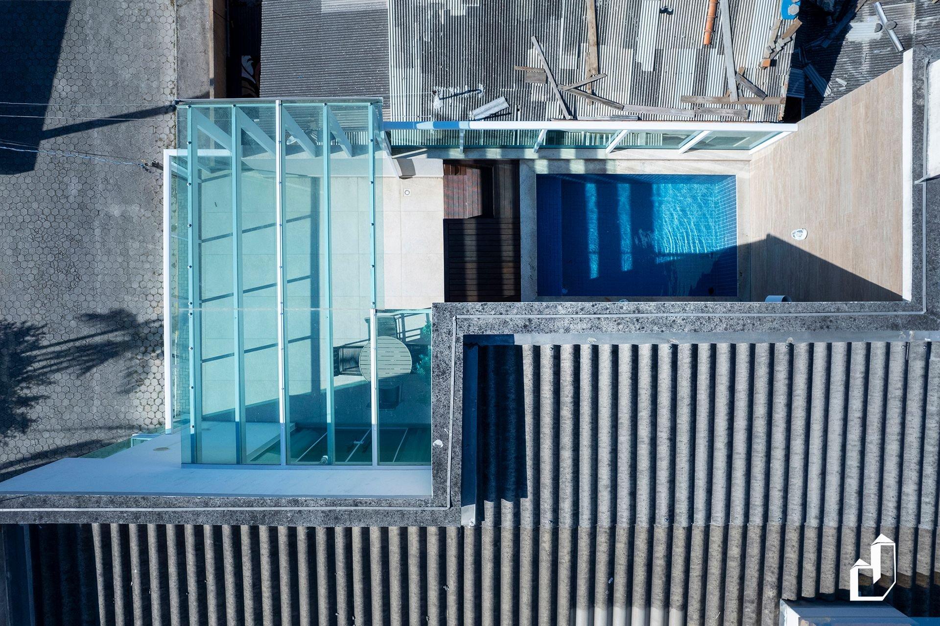 image-housing-carousel