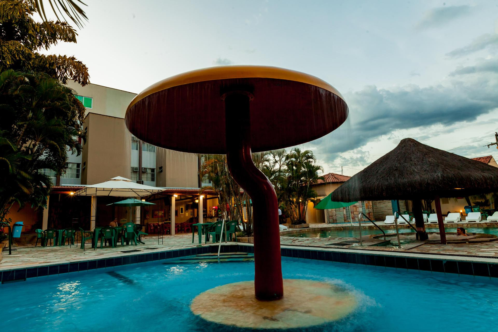 image-housing-carousel